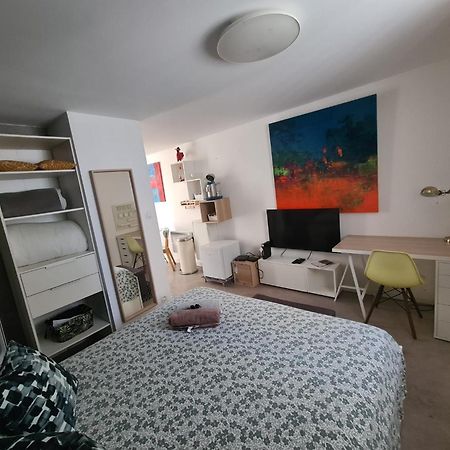 Beau Studio Equipe - Calme Et Confortable Bourg-en-Bresse Exterior foto